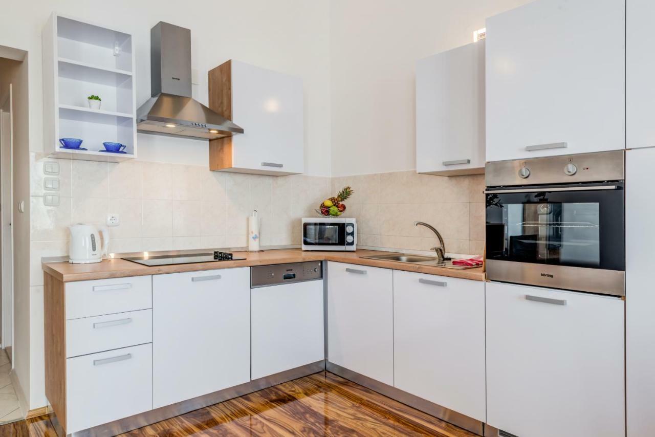 Apartment Ana Спліт Екстер'єр фото