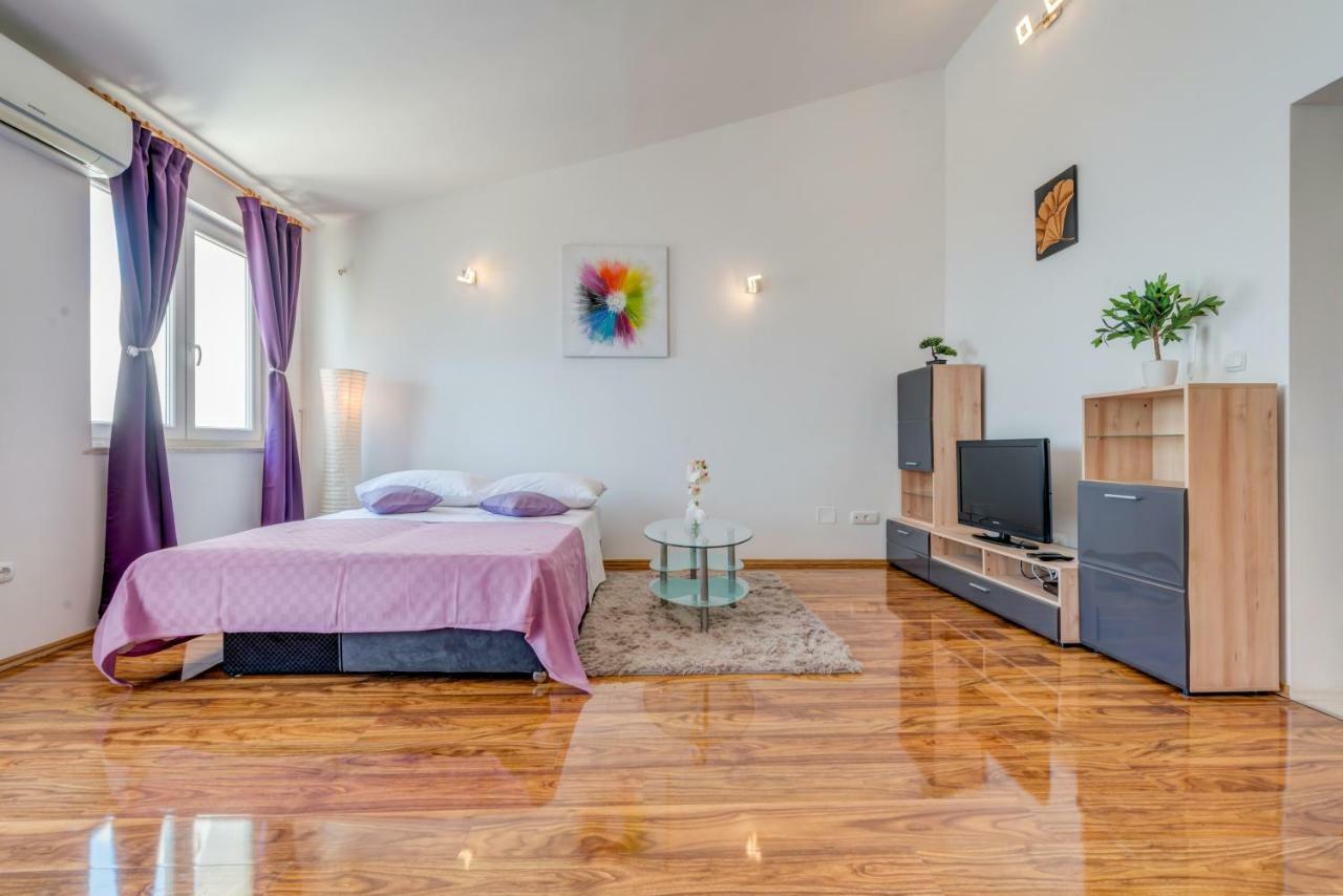 Apartment Ana Спліт Екстер'єр фото