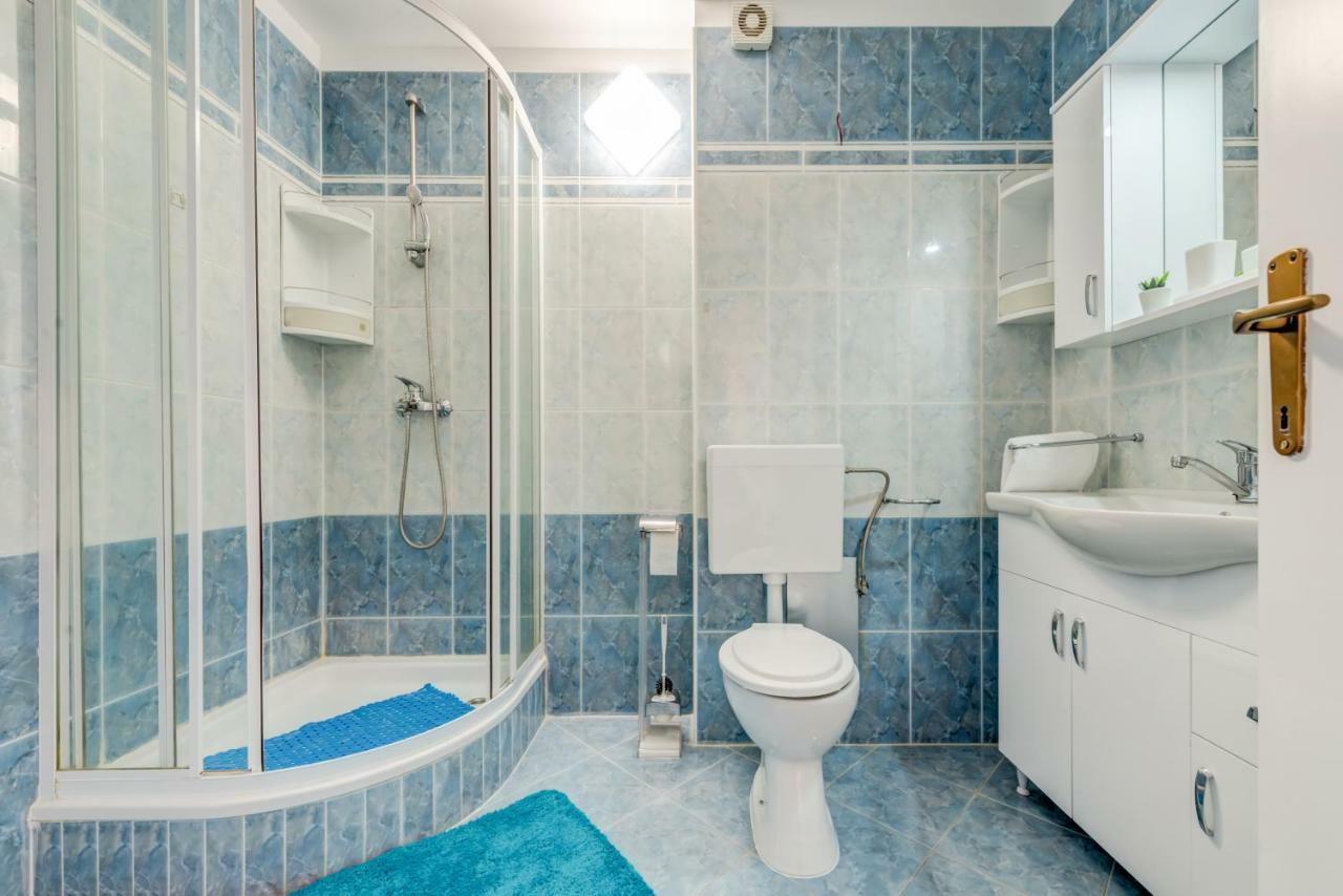 Apartment Ana Спліт Екстер'єр фото