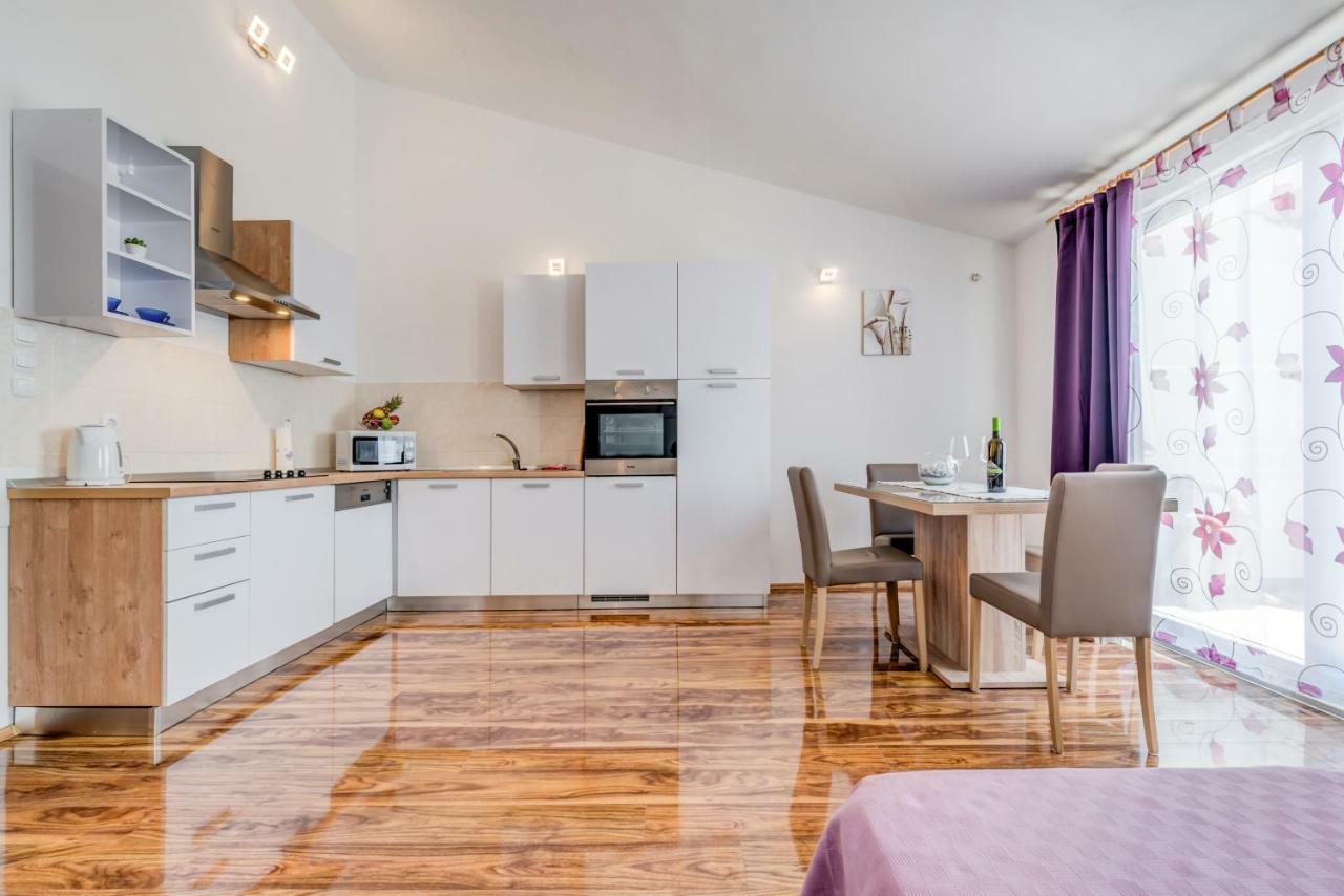 Apartment Ana Спліт Екстер'єр фото